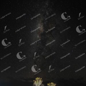 Cielo estrellado en las sabanas del Yarí