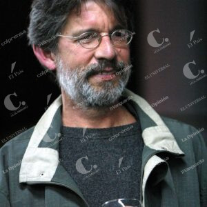 Tomás González