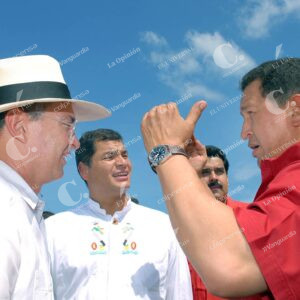 Álvaro Uribe Vélez, Rafael Correa y Hugo Chávez