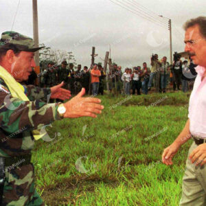 Manuel Marulanda Vélez, Tirofijo, y Andrés Pastrana