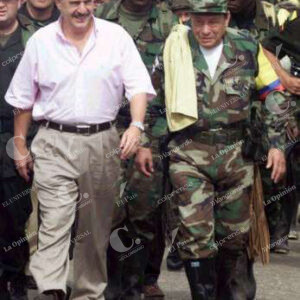 Manuel Marulanda Vélez, Tirofijo, y Andrés Pastrana
