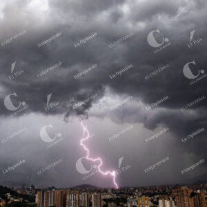 Medellín Tormenta Eléctrica