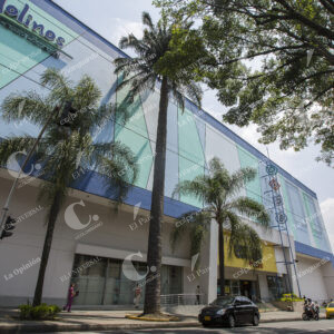 Árboles en el Centro Comercial Los Molinos
