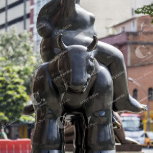 Plaza Botero