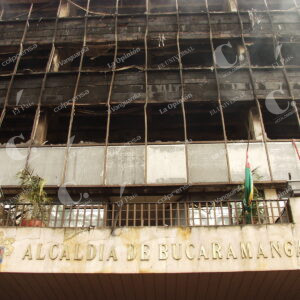 Incendio alcaldía de Bucaramanga