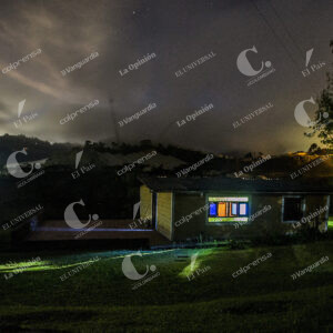 Casa en la oscuridad
