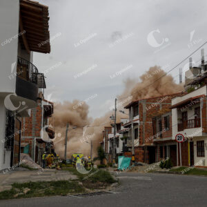 Demolición Altos del Lago