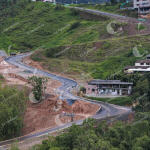 vía en construcción